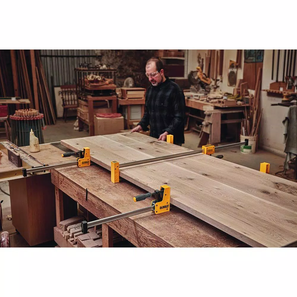 Fastening Tools DEWALT 24 In. 1500 Lb. Parallel Bar Clamp W/3.75 In. Throat Depth 6 Fastening Tools DEWALT 24 In. 1500 Lb. Parallel Bar Clamp W/3.75 In. Throat Depth - Image 4